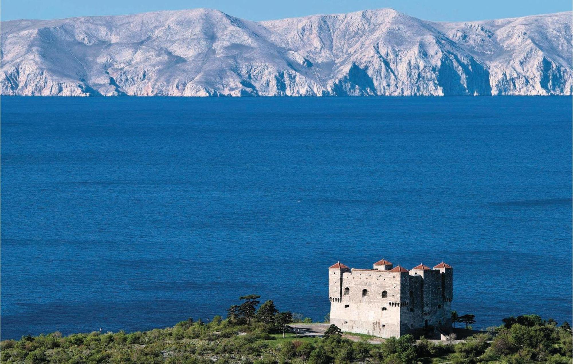 Amazing Apartment In Senj With House Sea View Eksteriør bilde
